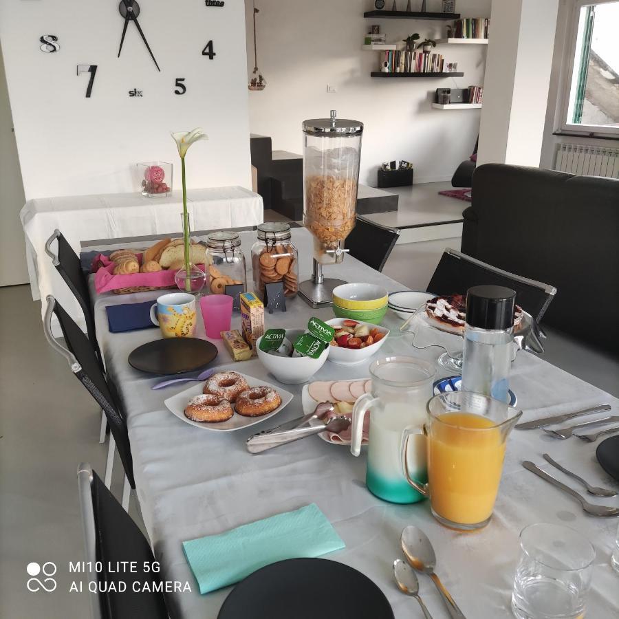 Agrifazenda Bed & Breakfast Cogoleto Bagian luar foto